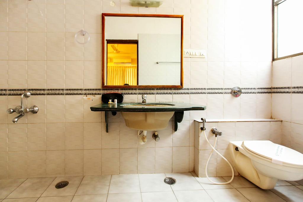 Oyo 4606 Hotel Maple Green Suites Μπανγκαλόρ Δωμάτιο φωτογραφία